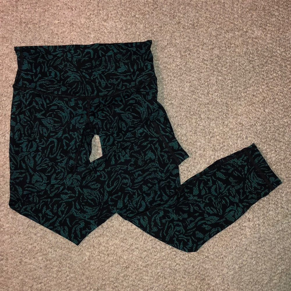 Lulu lemon yoga pants